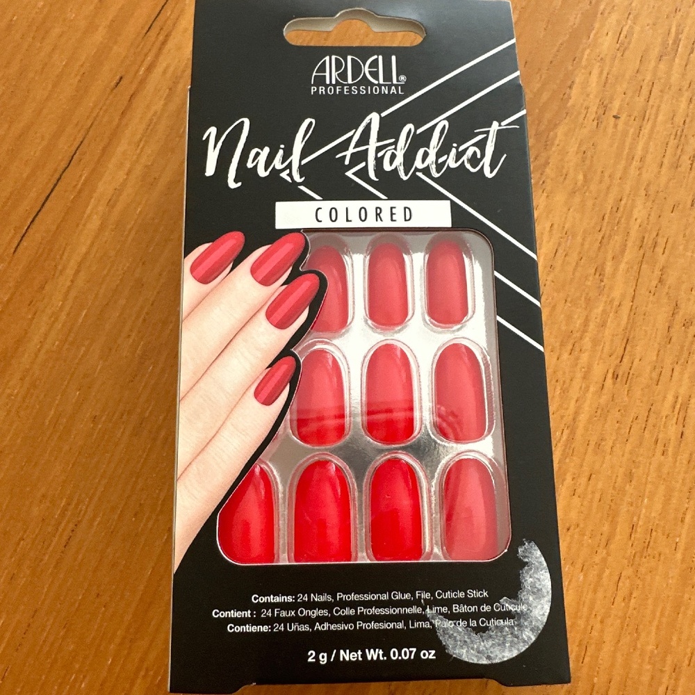 Nail Addict colored nails